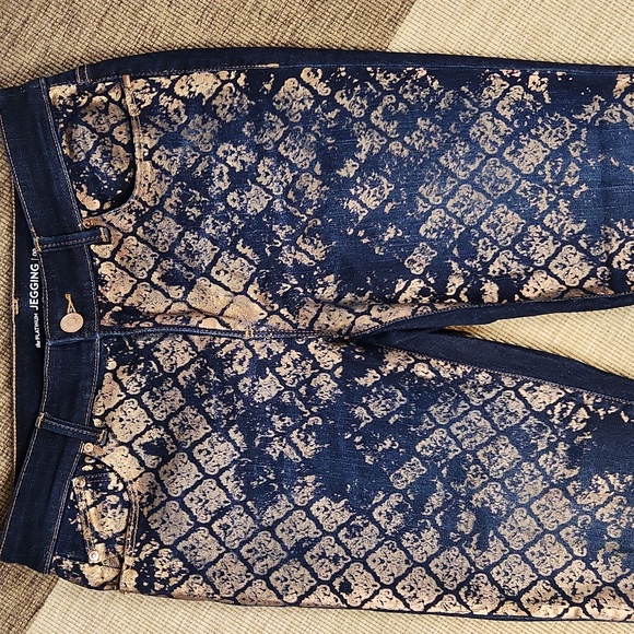 Chico's The Platinum Metallic Print Jegging 00 Fits Like 6 - Picture 2 of 11